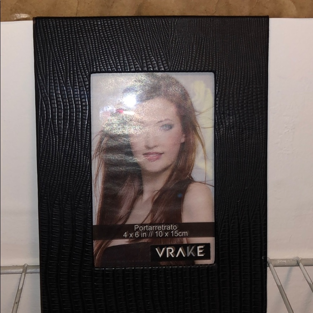 4x6 in. Frame. 2 available.